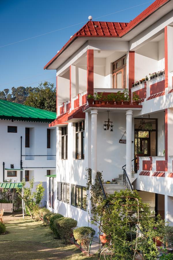 Hotel Maya Regency Bhīm Tāl Exteriör bild